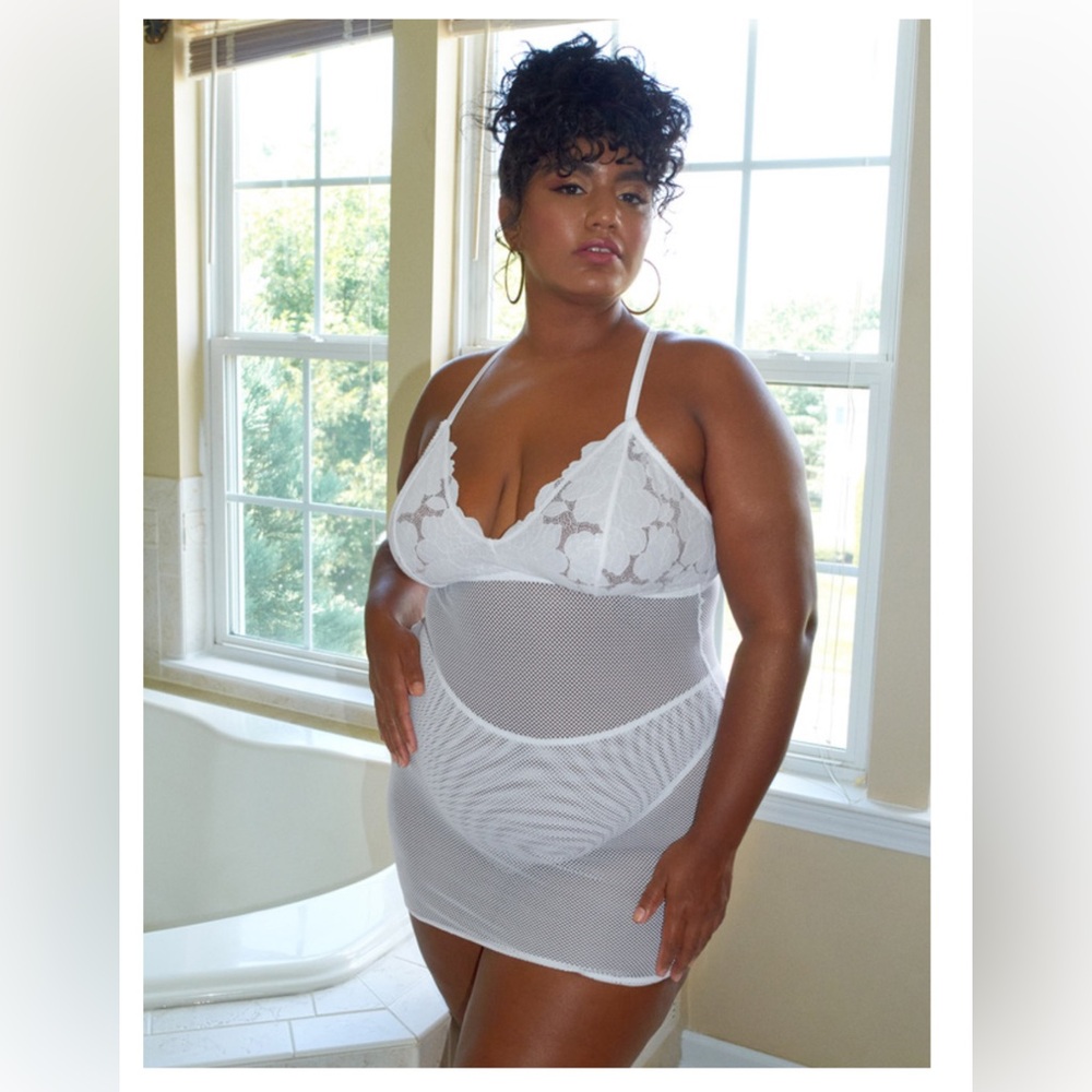New. Savage X Fenty White Floral Glow Lace and Mesh Dress. Angel white. Size XL.